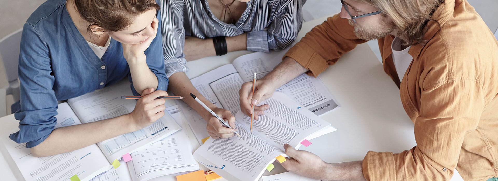 Spanish and English course schedule in Valencia