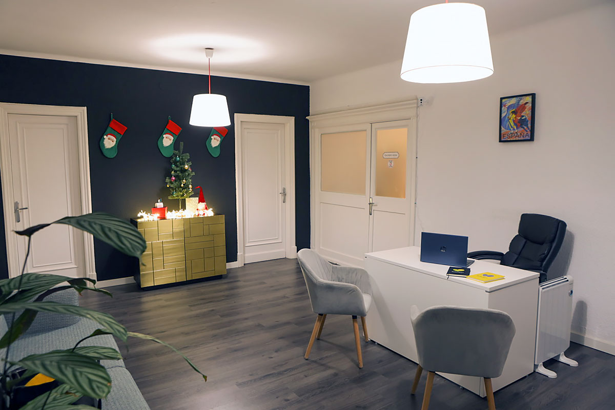 Administration area at Sunlight School in Barcelona - reception and waiting area